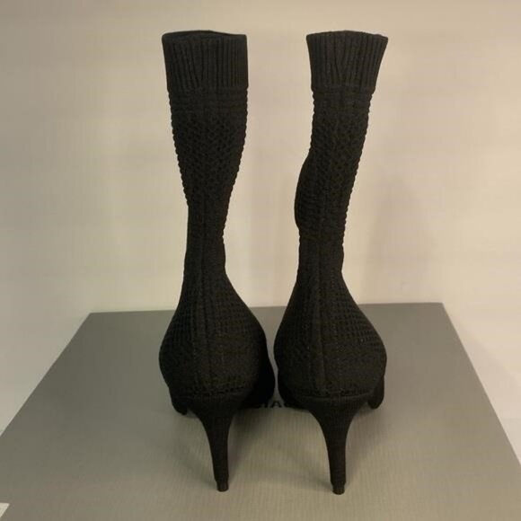 Balenciaga Women’s Knife 20 Knit High Heel Booties–Sleek, Sharp, and Chic!” - Picture 11 of 14